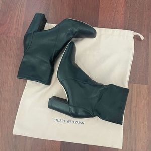 STUART WEITZMAN Leather Ankle Booties w/ Heel (SIZE 7)